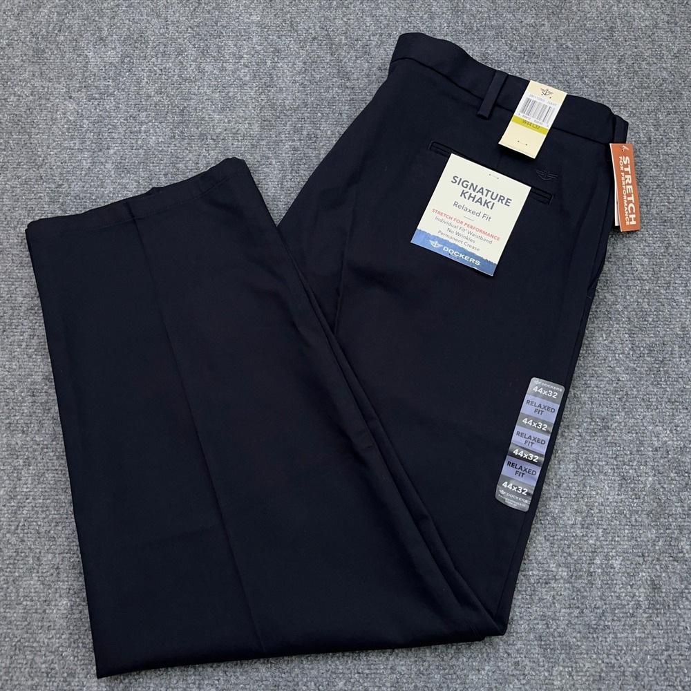 NEW Dockers Signature Khaki Pants Men's 44x32 Navy Relaxed Fit Stretch Chino